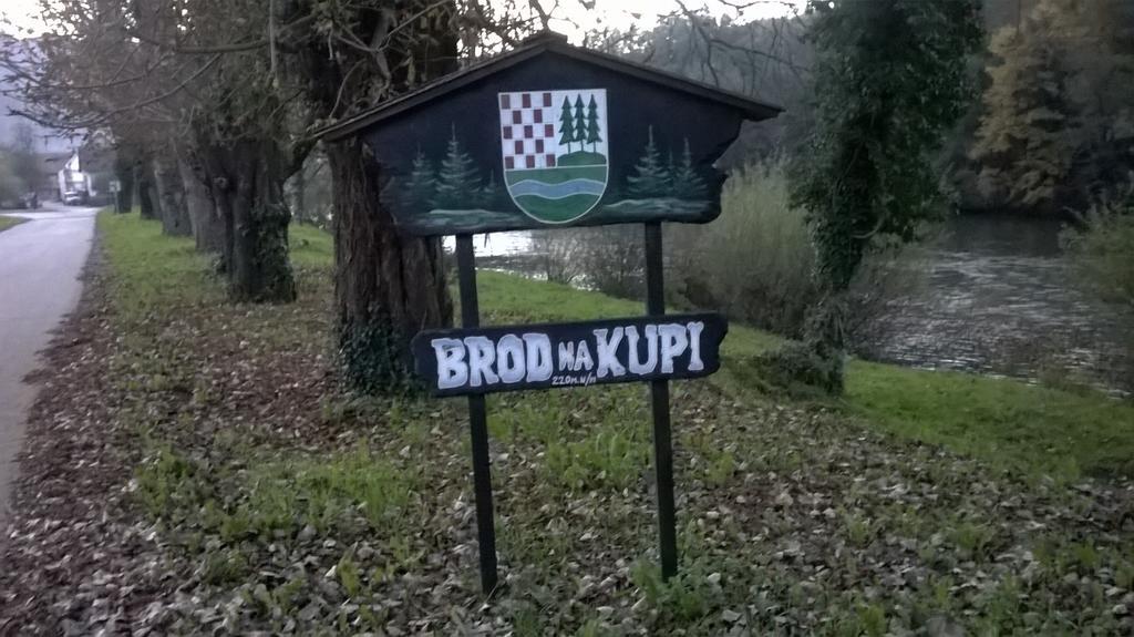 Holiday Home Vesna Brod na Kupi 外观 照片